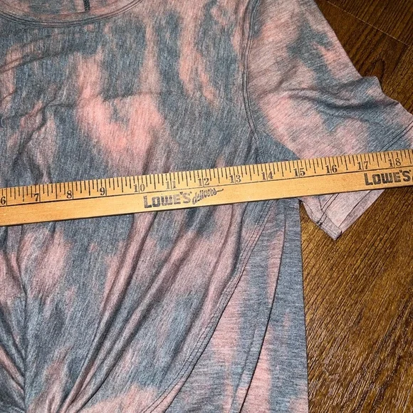 Lululemon Athetica Gray Crescent Tied Short Sleeve Top Size 2 - Picture 8 of 8